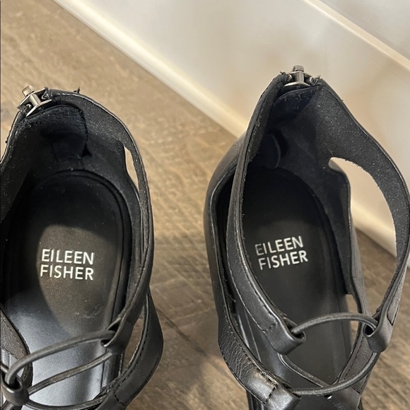 Eileen Fisher Lou Block Black Leather Vero Cucio Sandals - Size 9 - Picture 2 of 10